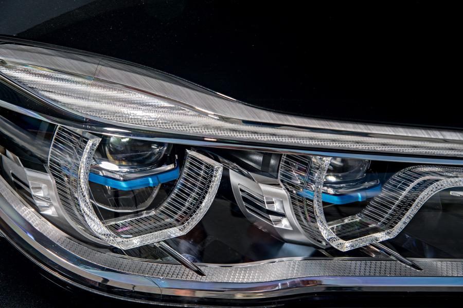 Детали экстерьера BMW 740Le xDrive (G12) 2015 года  (WW) (фото 36 из 41)